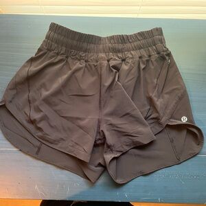 lululemon athletica NWOT track that HR short 3” in black